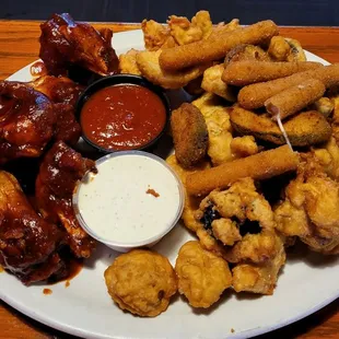 Appetizer combo platter - great