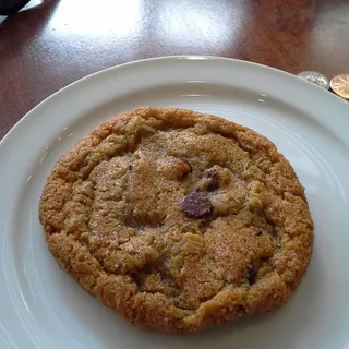 Chocolate Chip Cookie