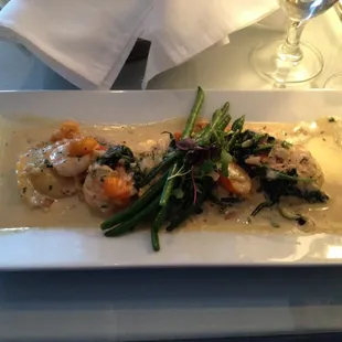 Lobster and shrimp ravioli in a Chardonnay cream sauce. Delicious!!!