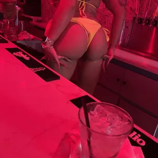 Drinks are amazing , girls are beautiful and friendly. DJ is on point !!!