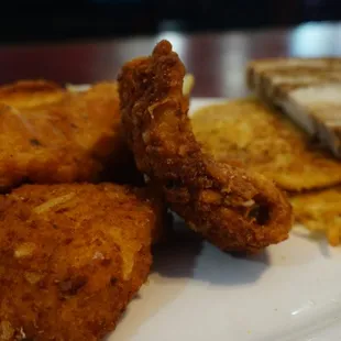 a plate of fried food
