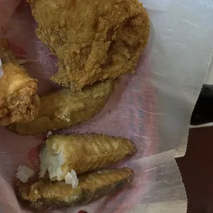 Broasted chicken with potatoes