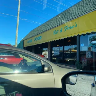 the outside of the restaurant