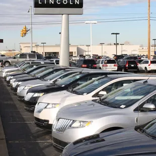 You won't believe the Lincoln and Volvo's they have available at Bill Knight!