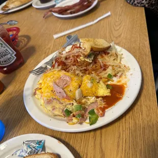Billies omelet with hash browns