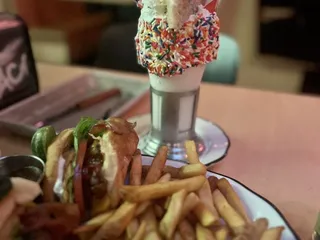 Black Tap Craft Burgers & Beer - 35th St