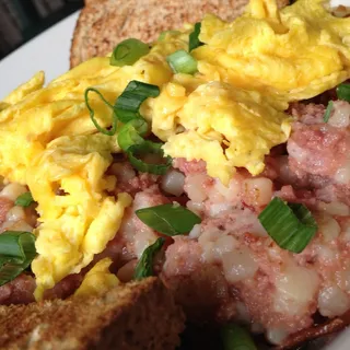Corned Beef Hash & Eggs
