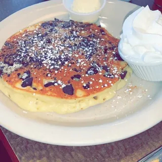 Cookies & Cream Pancakes