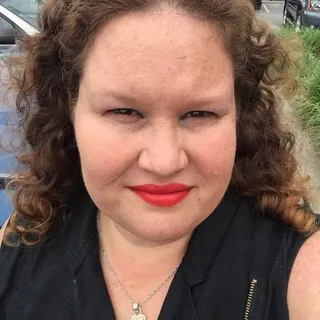 Lori F.