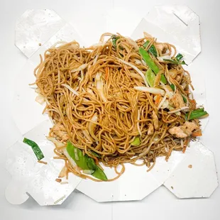 Cantonese Style Chicken Lo Mein - large (only option)