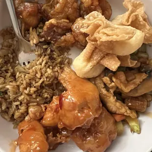 Large House Special Fried Rice, Orange Chicken, Cashew Nut Chicken, Sesame Chicken (Large), Cream Cheese Won Ton (10)