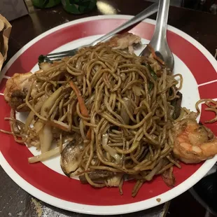 House Special Lo Mein