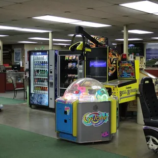 the inside of a bill's golfland