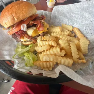 Small bacon cheeseburger with fries