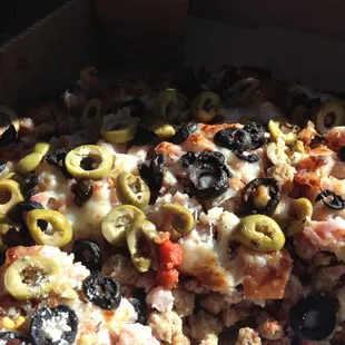 Bill's Pizza Special add green and black olives. The . #heaven