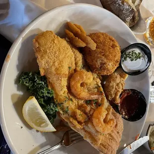 Fried Seafood platter.