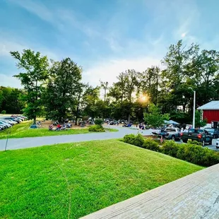 Billsburg Brewery serves a variety of craft beer and delicious, hand-crafted 10% cocktails in our Taproom, on our Deck and in our Beergarden
