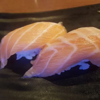 Seared Salmon Belly Nigiri 5pcs