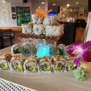 sushi, sashimi, sushi and sashimi, food