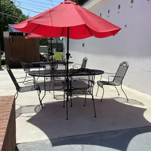 Outside patio. Great for eating crabs