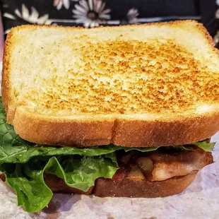 BLT at Billy Goat Tavern Navy Pier