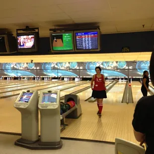 Ms Joelle bowling for the yelp Elite's....