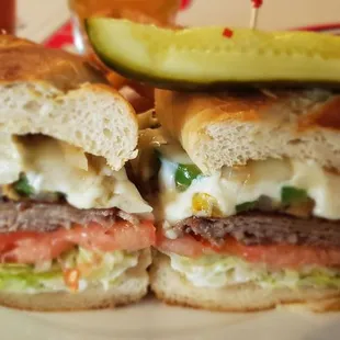 The lettuce, tomato and mayo are absolutely delicious on a cheesesteak when most don&apos;t do them like this