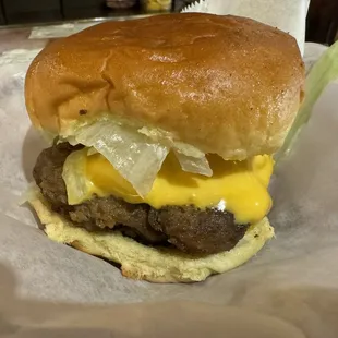 Poolroom Cheeseburger