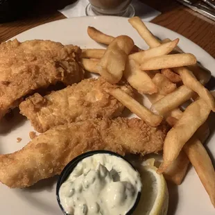 Fish and chips (3 pieces) - all you can eat on Fridays!