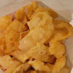 Dry chow mein noodles