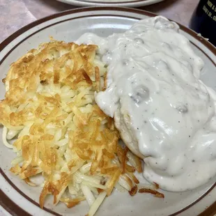 Biscuits and gravy with hashbrowns