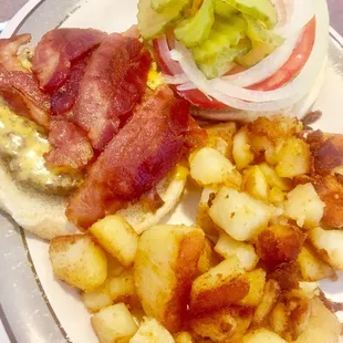 Cheese Burger and Home Fries