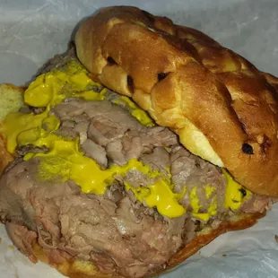 Super Beef w. mustard.