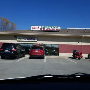 the outside of the restaurant