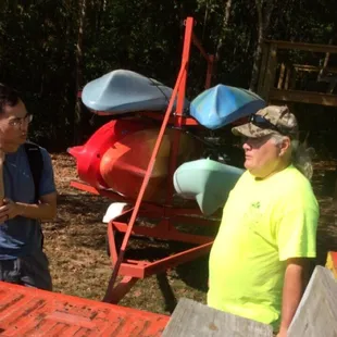 Billy, kayaks