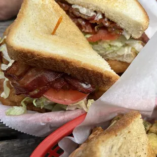 BLT