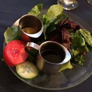Side salad with oil and vinegar