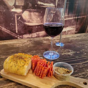 HH Wine &amp; charcuterie board