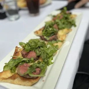 Steak flatbread
