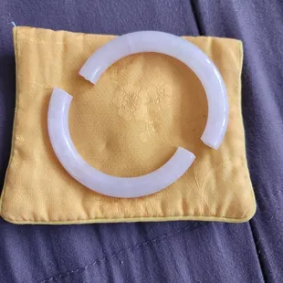 Broken Lavender Jadeite Bangel