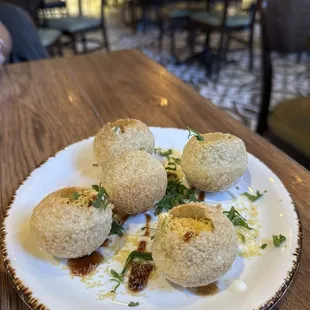 Avocado Golgappa