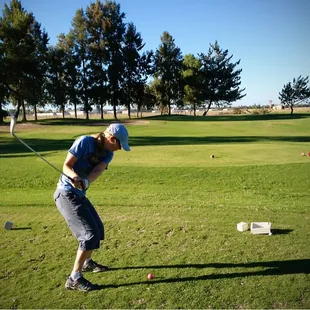 Executive 9 2nd Hole from the white tees - very short 75 yards.