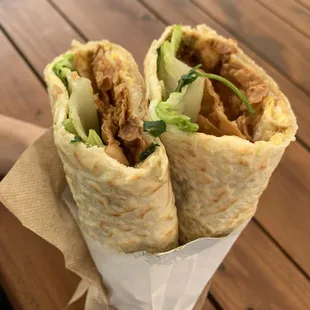 Classic. (egg, scallions, cilantro, veggies, fried cracker). Big, filling, and tasty. Yum.