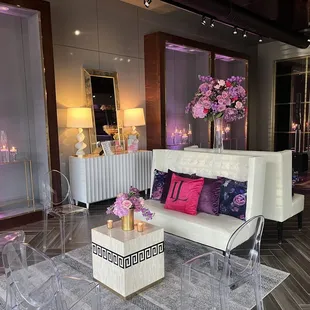 Lounge area