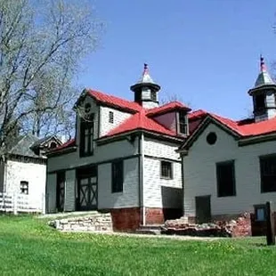 Coach house
