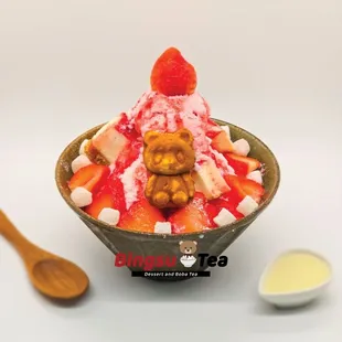 Strawberry Cheese Bingsu