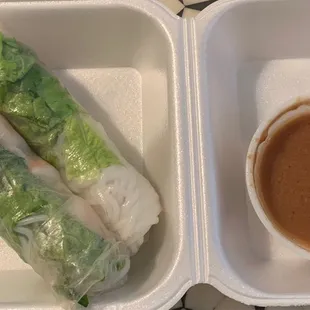 Imperial rolls (summer rolls) with a great peanut sauce