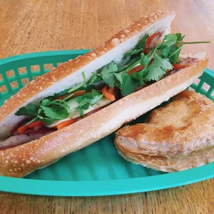 #1 sandwich &amp; pate chaud