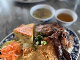 Com Tam Thuan Kieu