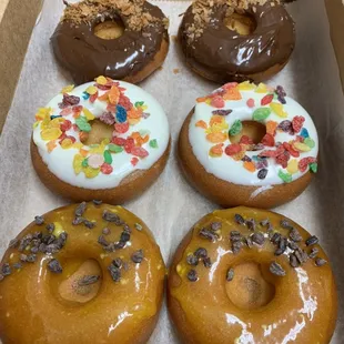 Binka Donuts: Choco Nutella, Fruity Pebbles, and Mango